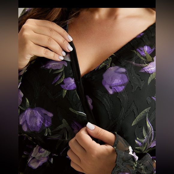 BloomChic Chiffon Floral Mesh Wrap Ruffle Hem Blouse. 18/20 NWT 2x - Picture 8 of 15